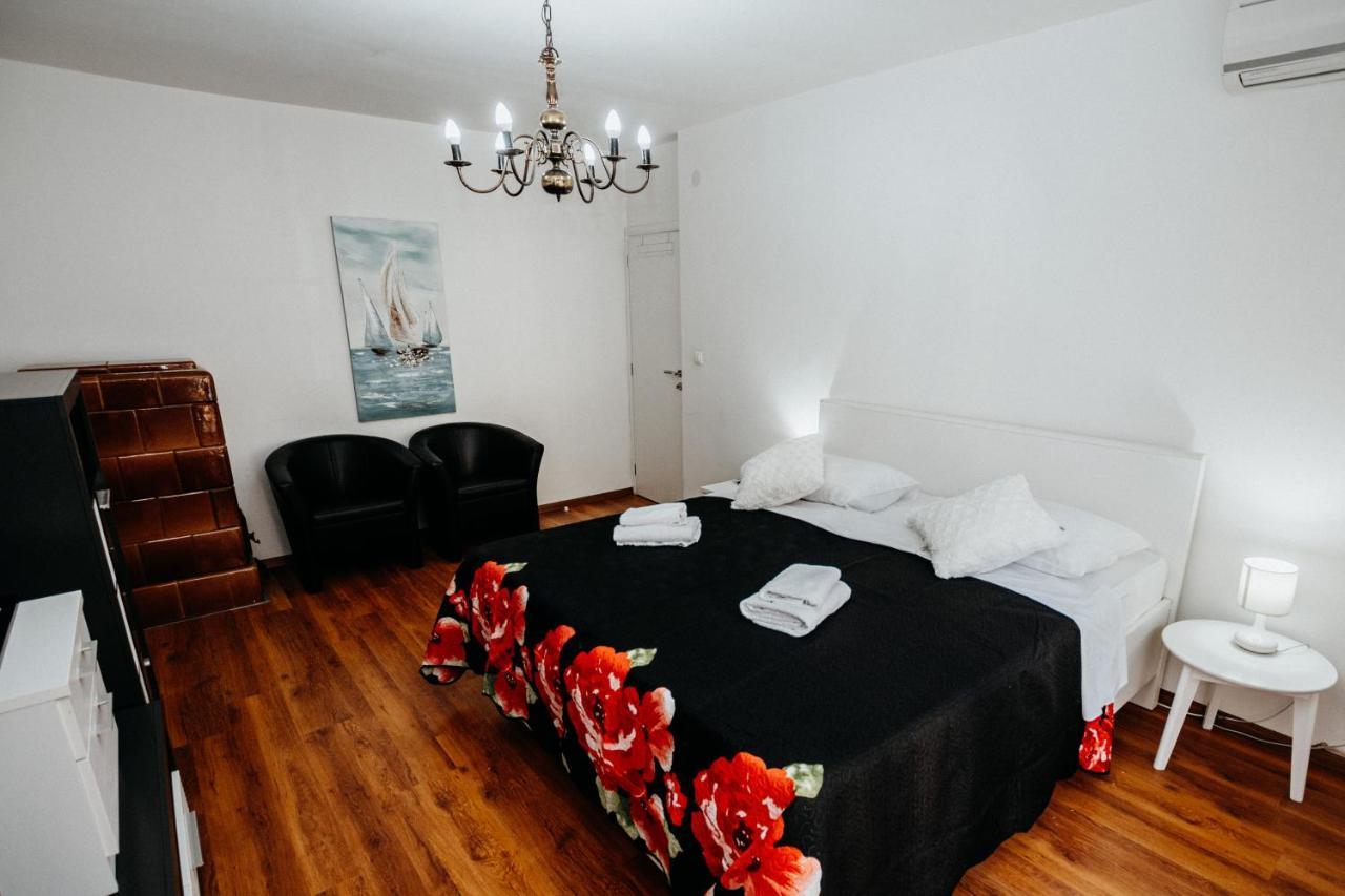 Double And Single S Apartments Zadar Ngoại thất bức ảnh