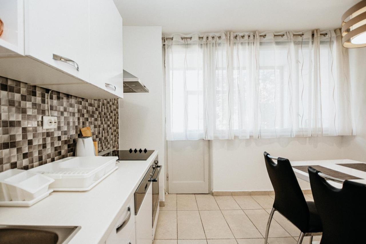 Double And Single S Apartments Zadar Ngoại thất bức ảnh