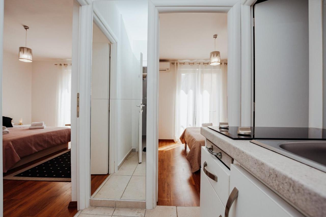 Double And Single S Apartments Zadar Ngoại thất bức ảnh