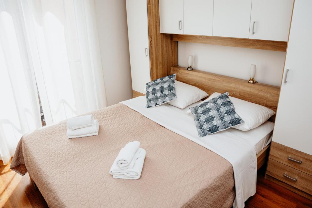 Double And Single S Apartments Zadar Ngoại thất bức ảnh